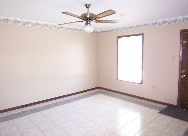 2nd image of 2208 Percy Ave