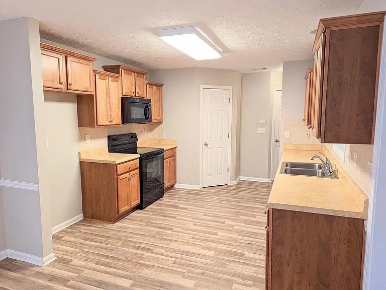 1248 Nottley Dr — Photo 7