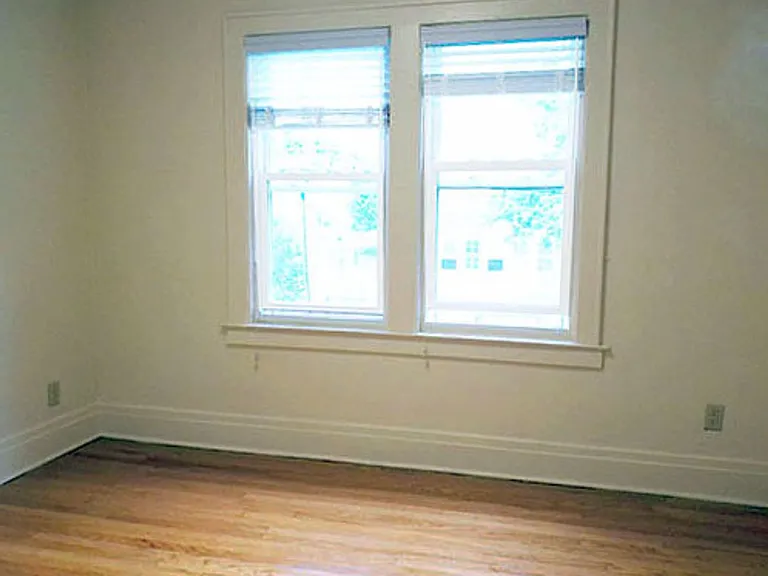 400 Harvard Pl #1 — Photo 29