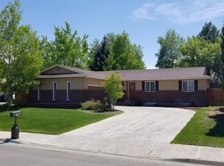 1906 Henry St, Idaho Falls, ID 83401