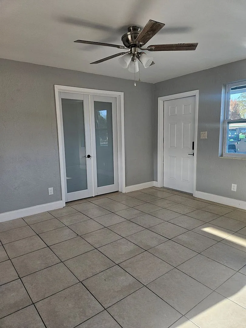 3 bedroom 2 bath home — Photo 3