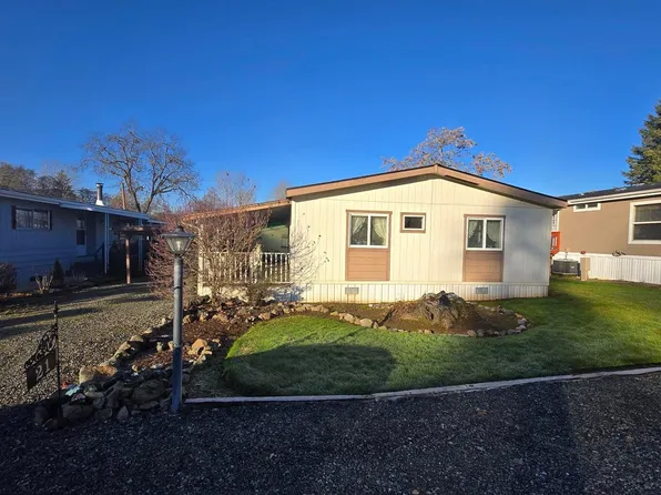 2172 Arnold Ave Space 21, Grants Pass, OR 97527