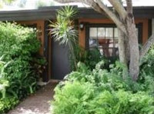 1940 Seagrape Ave, Pembroke Pines, FL 33026