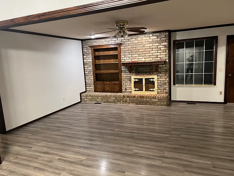 10209 Little Pond Dr — Photo 3