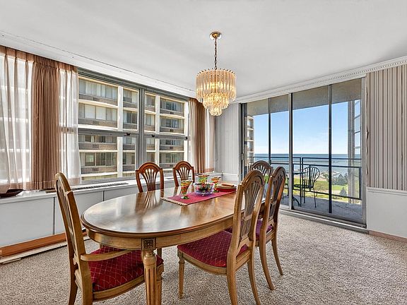 3rd image of 1610 N Prospect AVENUE N N #802