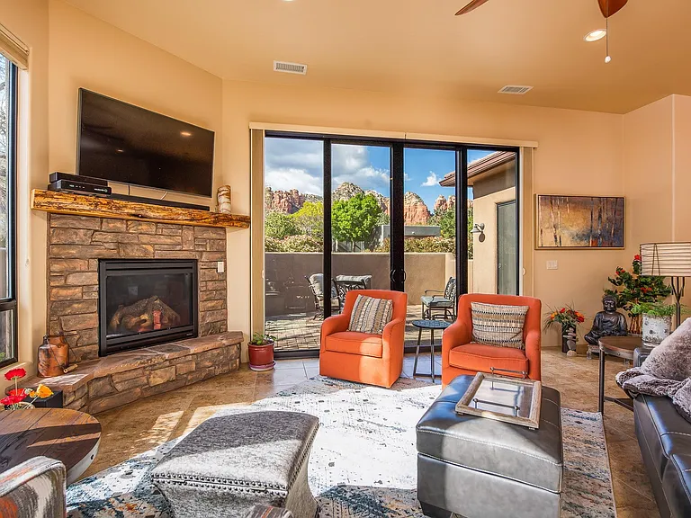 560 Rodeo Rd — Photo 15