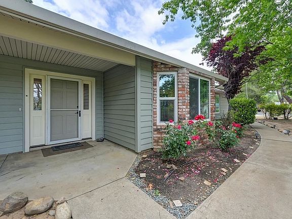 3rd image of 2295 Knollwood Dr