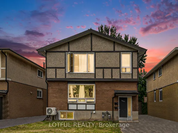 2647 Priscilla St #C, Ottawa, ON K2B 7C8