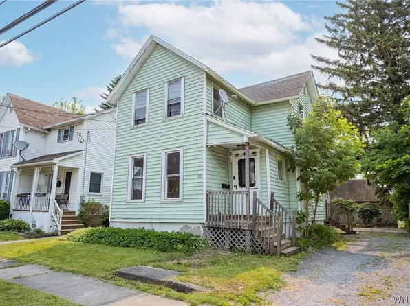 30 Porter Ave, Batavia, NY 14020