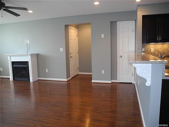 5th image of 3878 Delaware Ave