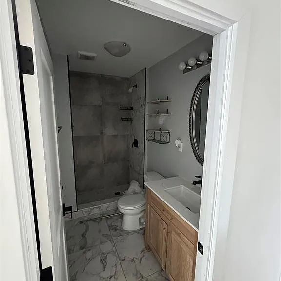 934 Gladstone Ave — Photo 6