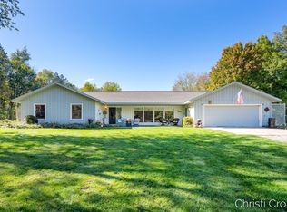 12501 Pine Island Dr NE, Sparta, MI 49345