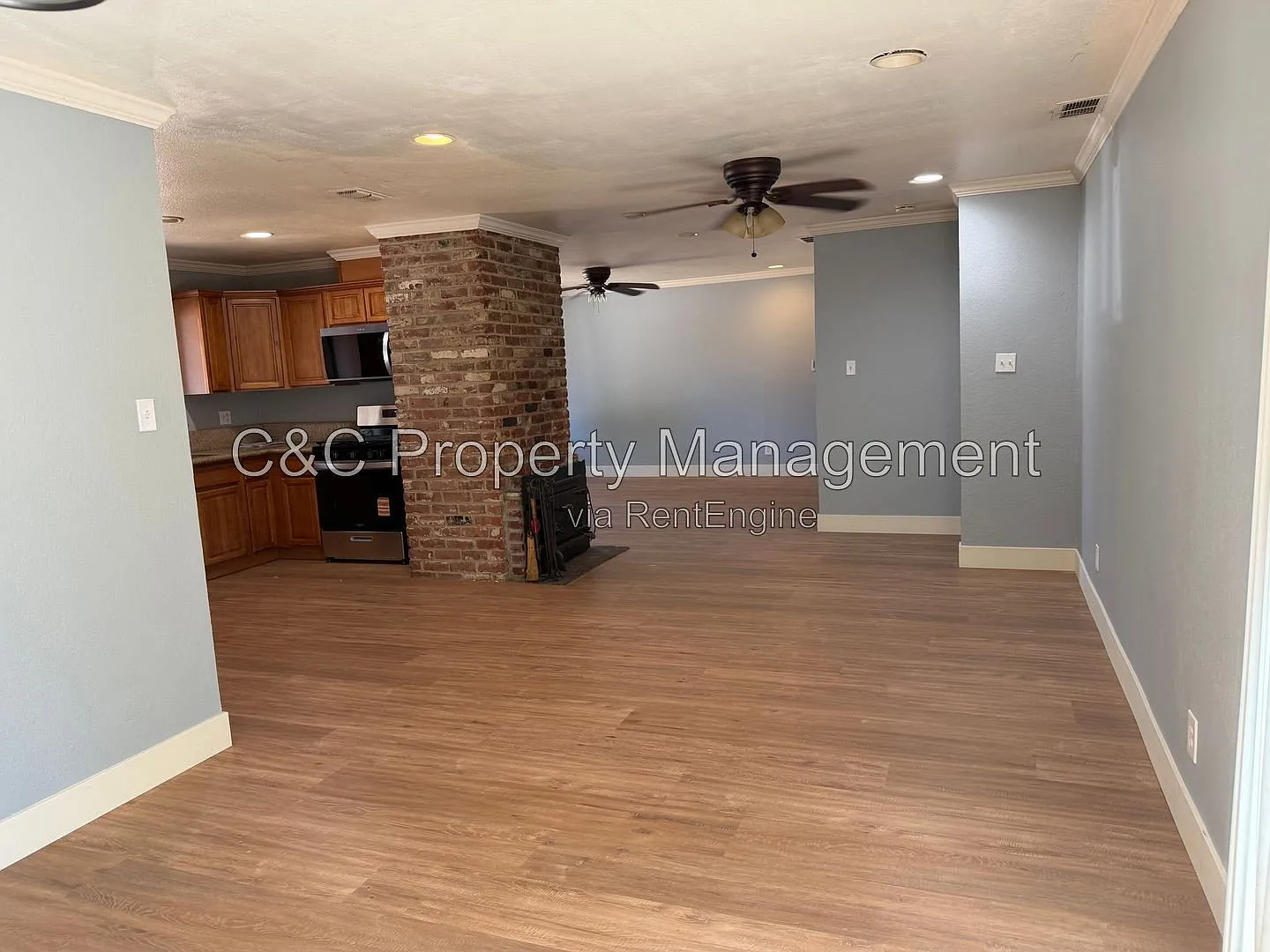 3 bed, 2.0 bath, 1200 sqft, $2,450 — Photo 4