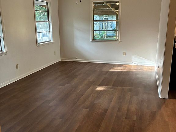 5th image of 336 Butler St