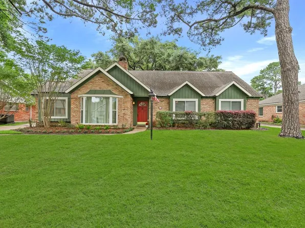 2210 Rosefield Drive, Houston, TX 77080