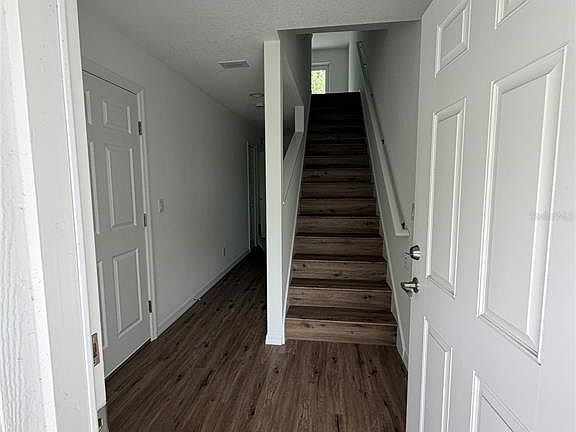 3rd image of 2577 6TH AVENUE DRIVE E