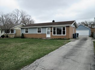5517 Fairway Dr, Crestwood, IL 60445