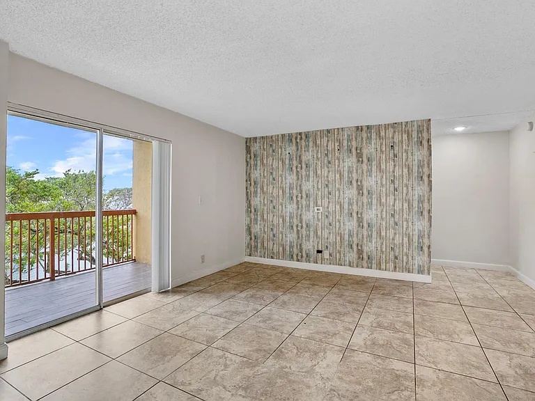7640 Westwood Dr #411 — Photo 16