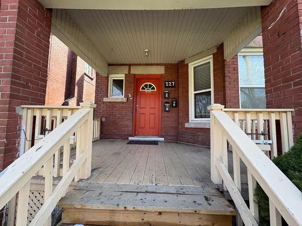227 Sherman Ave S #1, Hamilton, ON L8M 2R2