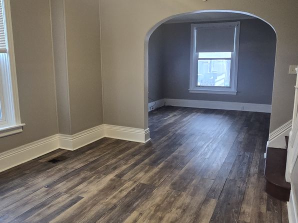 22 Chestnut St #1