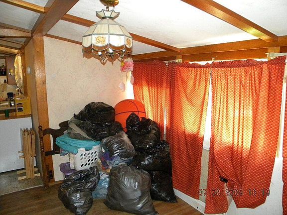 5th image of 224 N Freeborn St