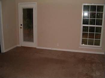 2nd image of 1753 Londonview Pl