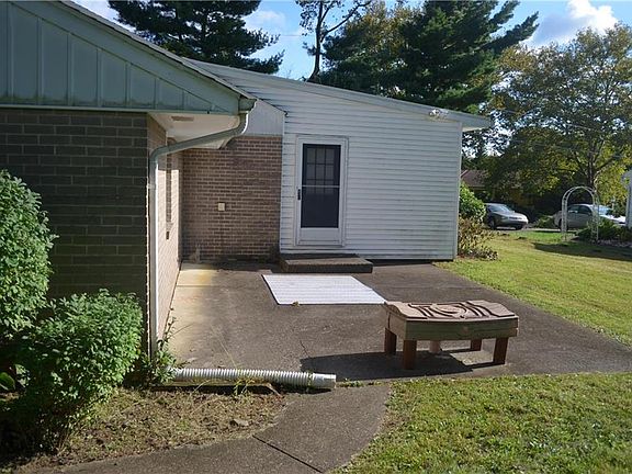 4th image of 217 Old Orchard Dr