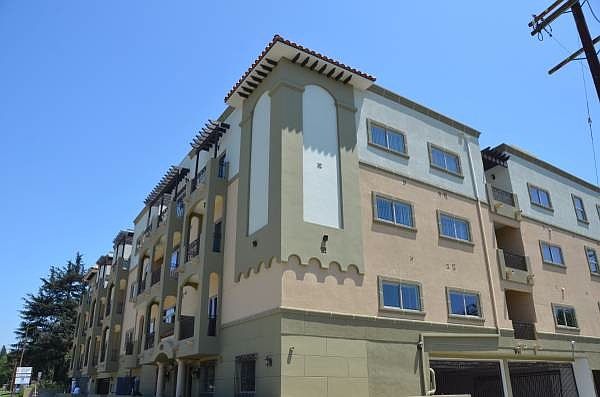 1st image of 4824 Tujunga Ave Unit 209