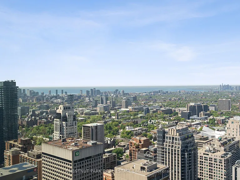 11 Yorkville Ave #4302 — Photo 27