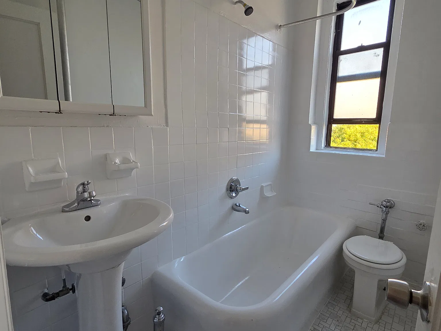 147 West 230th Street — Photo 4