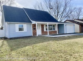 219 Evergreen Dr, Willingboro, NJ 08046