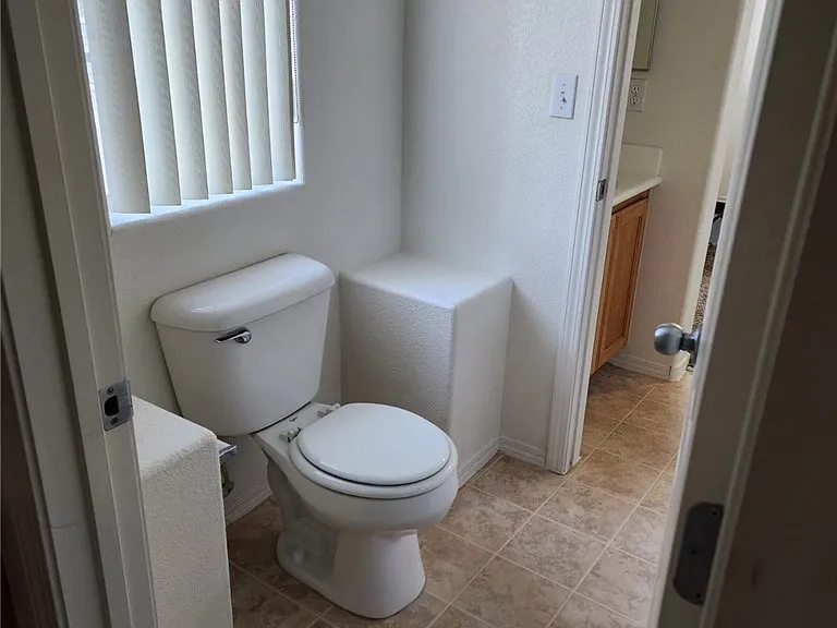 11901 Fairfax Ridge St — Photo 46