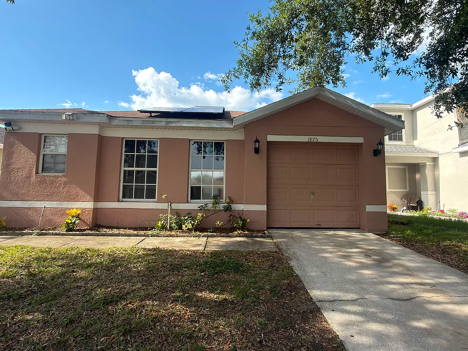 1875 Royal Ridge Dr