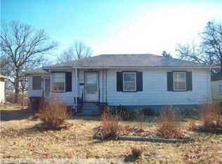 1004 E Brookline St, Winston Salem, NC 27107