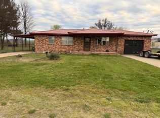 801 Arizona Ct, Green Forest, AR 72638