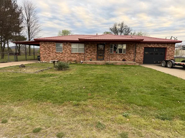 801 Arizona Ct, Green Forest, AR 72638