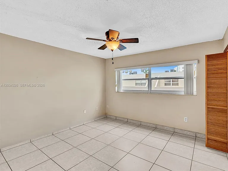 210 NW 87th Ave #L206 — Photo 32