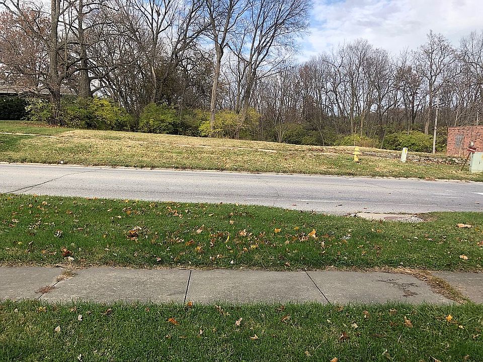 2nd image of 502 W Main St