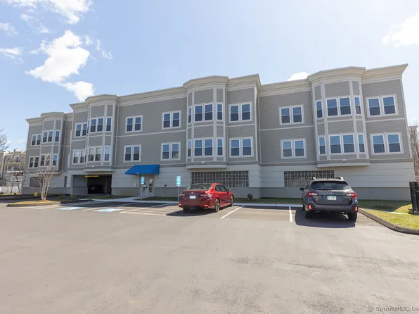 300 Harbour Close #B-34, New Haven, CT 06519