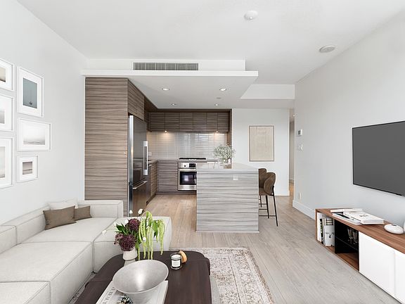 5th image of 1550 Fern St #1909