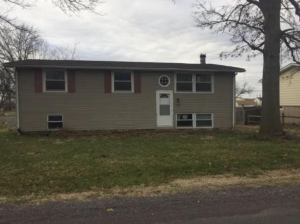809 Southard Pl, South Roxana, IL 62087