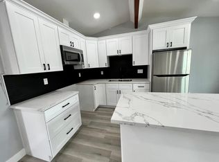 1103 S Hollenbeck St #B, West Covina, CA 91791