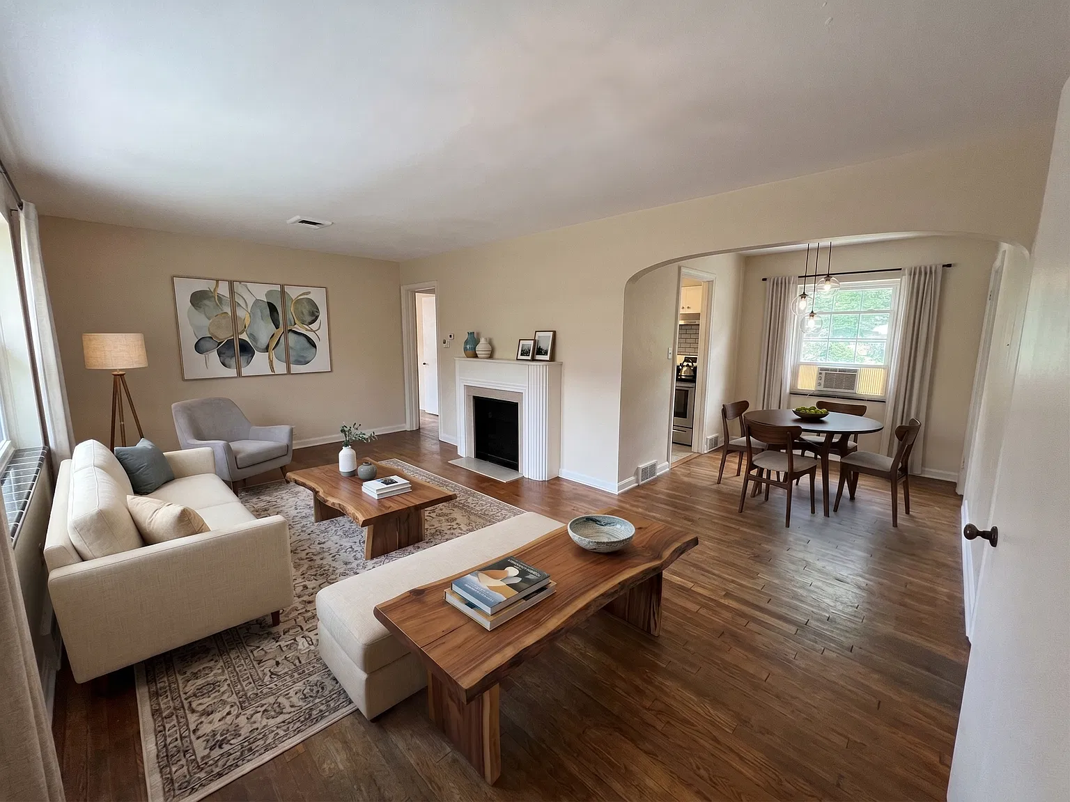 1 bed, 700 sqft, $995 — Photo 3