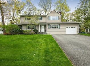 76 Shetland Dr, New City, NY 10956