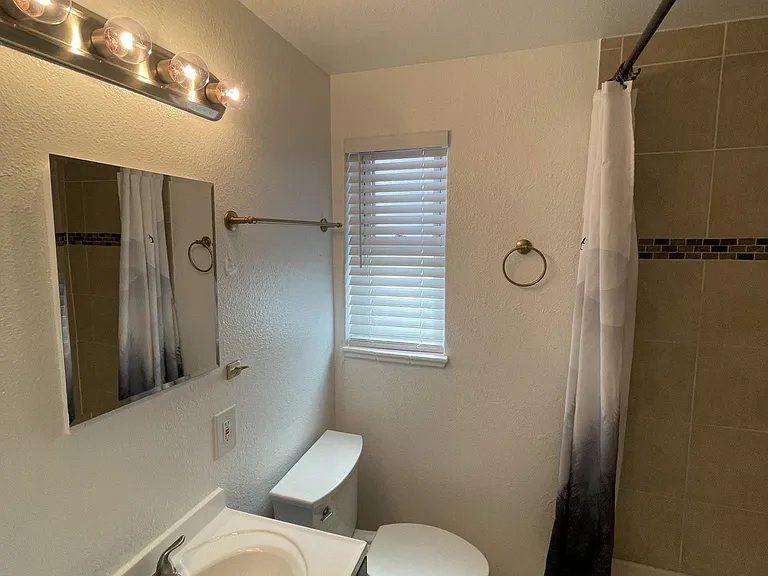 3171 S Lincoln St — Photo 18