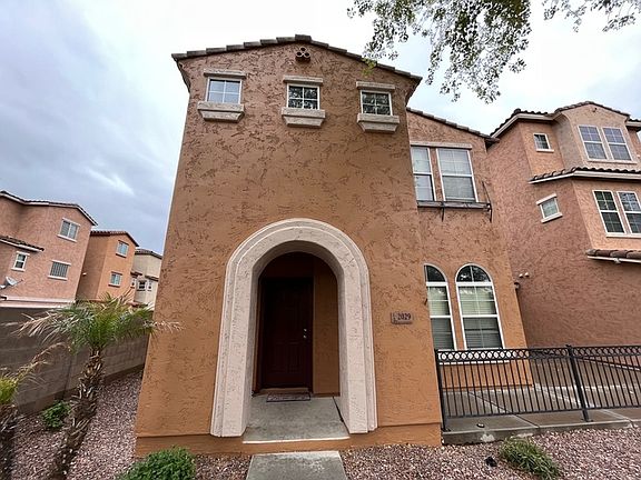5th image of 2029 N 78th Dr
