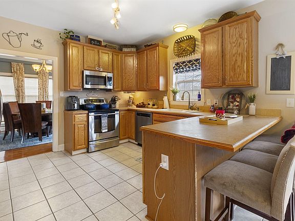 5th image of 120 Spring Buck Ln NW