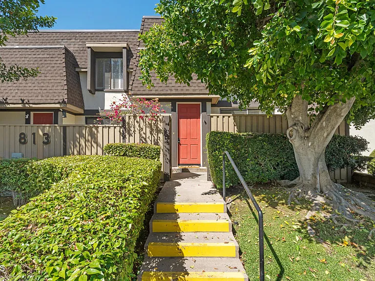 813 N Monterey St #3 — Photo 3