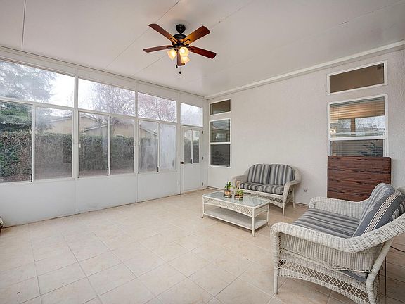 5th image of 8473 Kingsland Ct