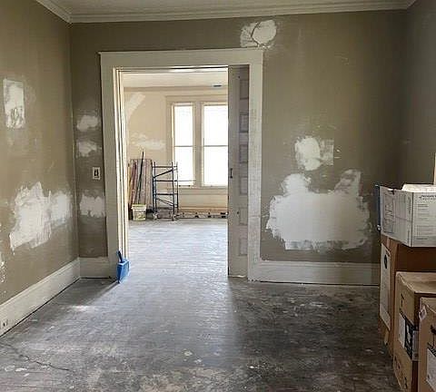 2nd image of 207 W Gordon St